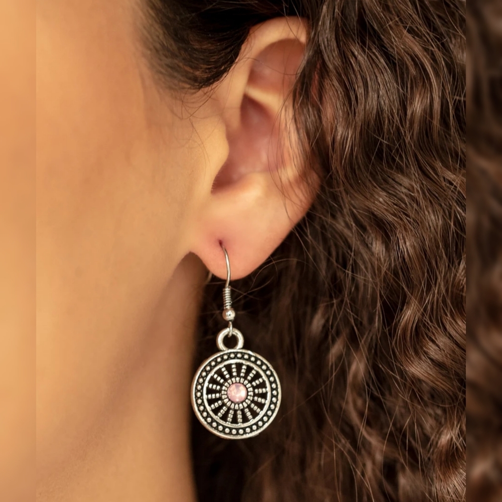 💝5/$25 -What's Your Star Sign? Pink Necklace